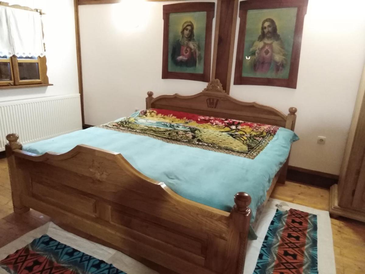Umjetnicka Etno Kuca Luka Apartamento Podravske Sesvete Exterior foto