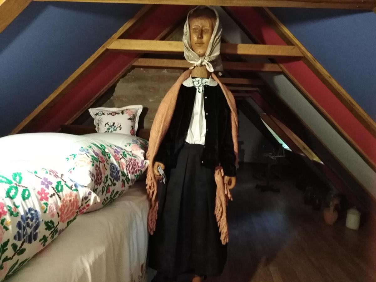 Umjetnicka Etno Kuca Luka Apartamento Podravske Sesvete Exterior foto